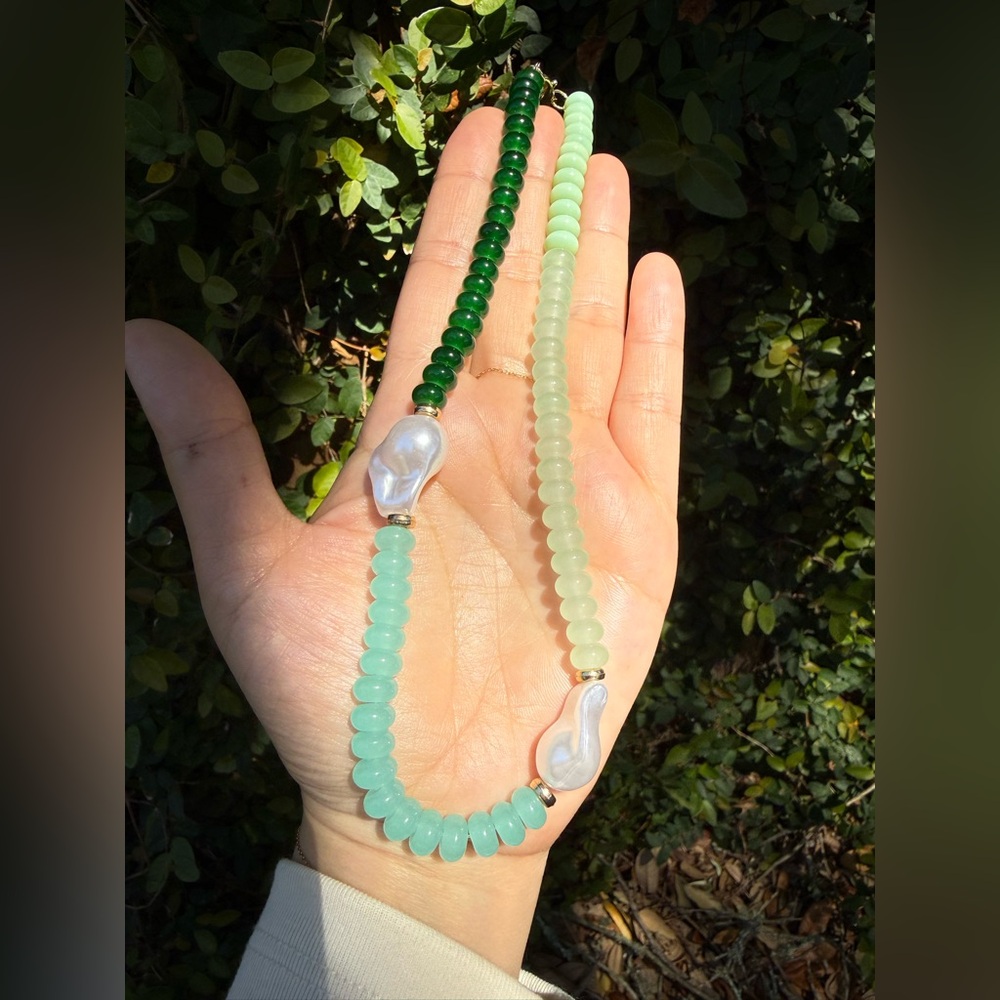 Handcrafted Green Beaded Necklace with Pearl Accents - Picture 3 of 4